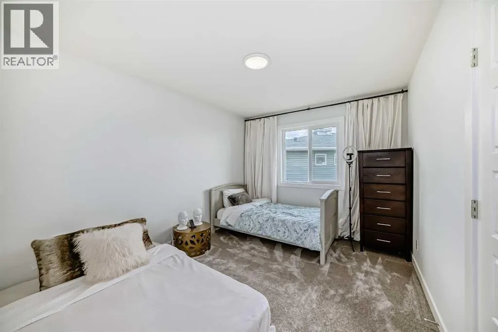 171 Red Sky Crescent NE