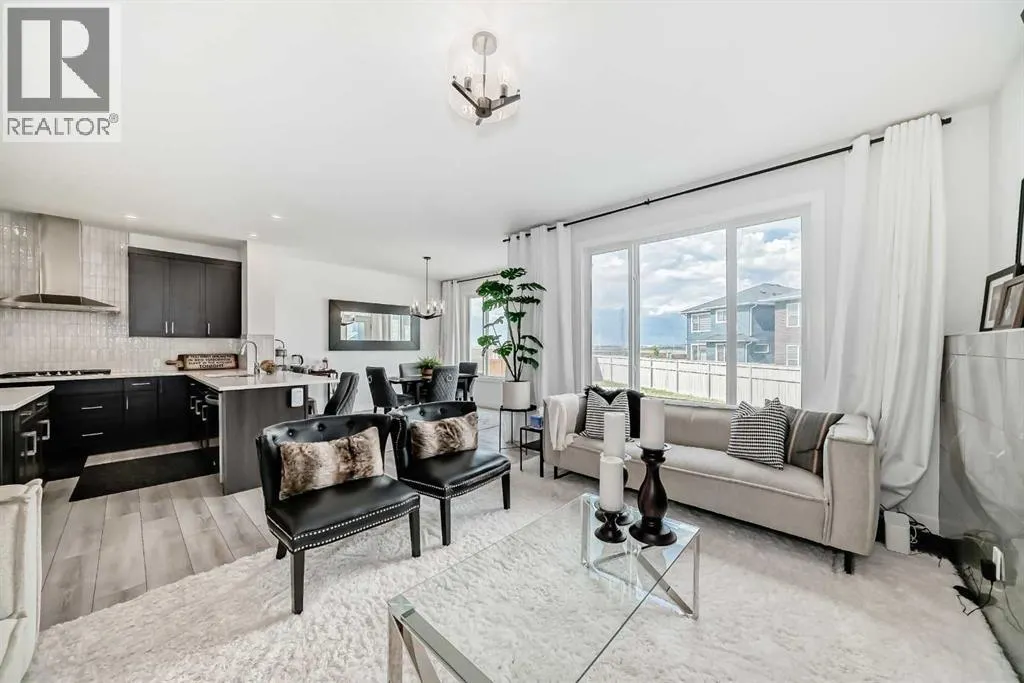 171 Red Sky Crescent NE