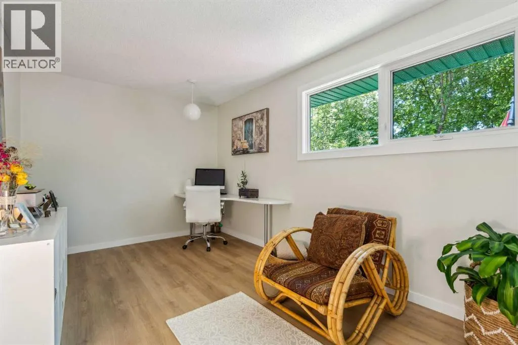 343 Canterbury Drive SW