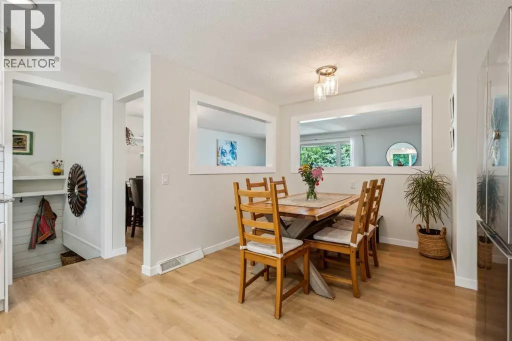 343 Canterbury Drive SW