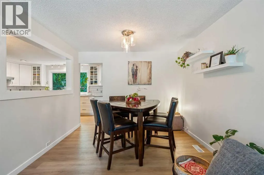 343 Canterbury Drive SW