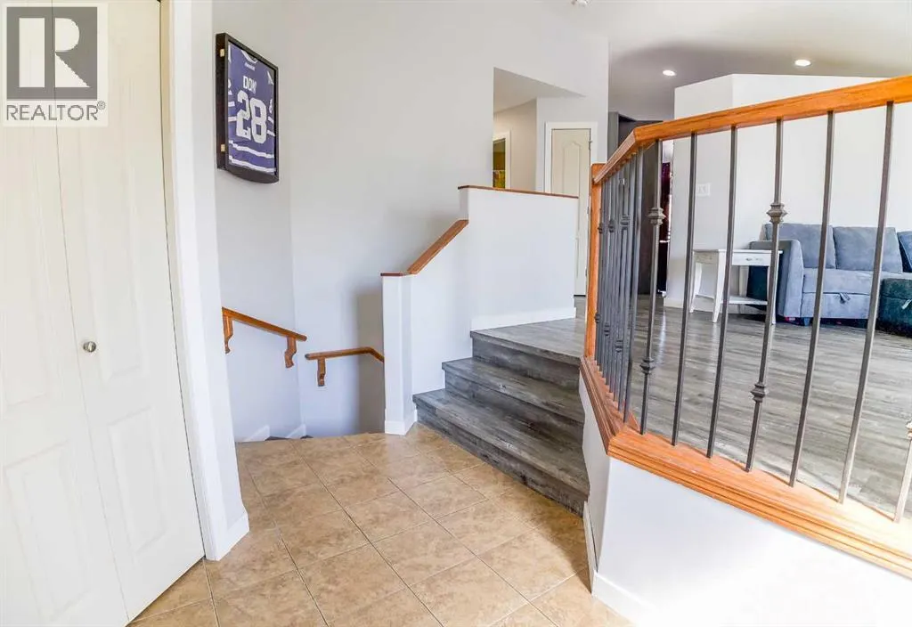 205 Jennings Crescent