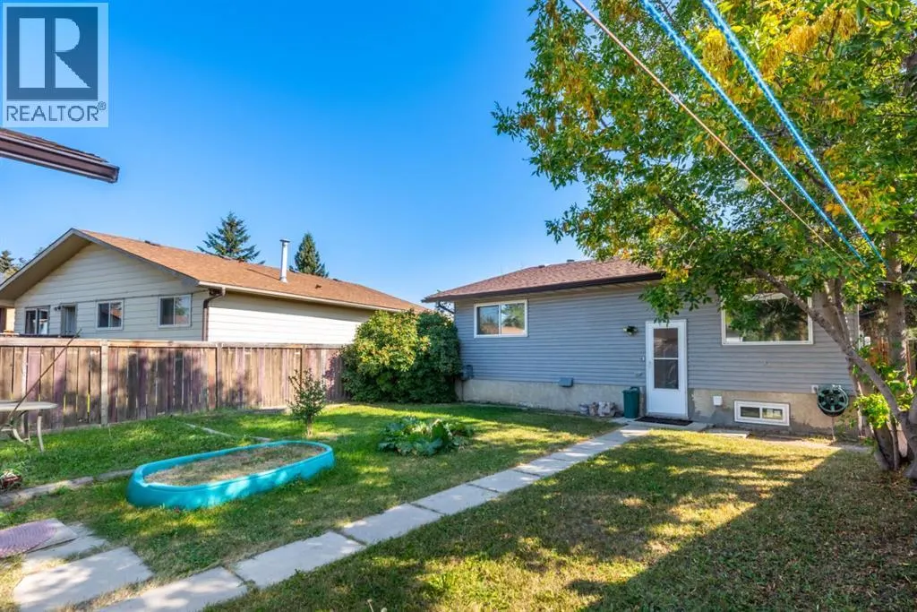 207 Fallswater Road NE