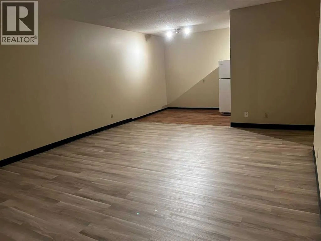 b1-312, 2410 14 Street SW