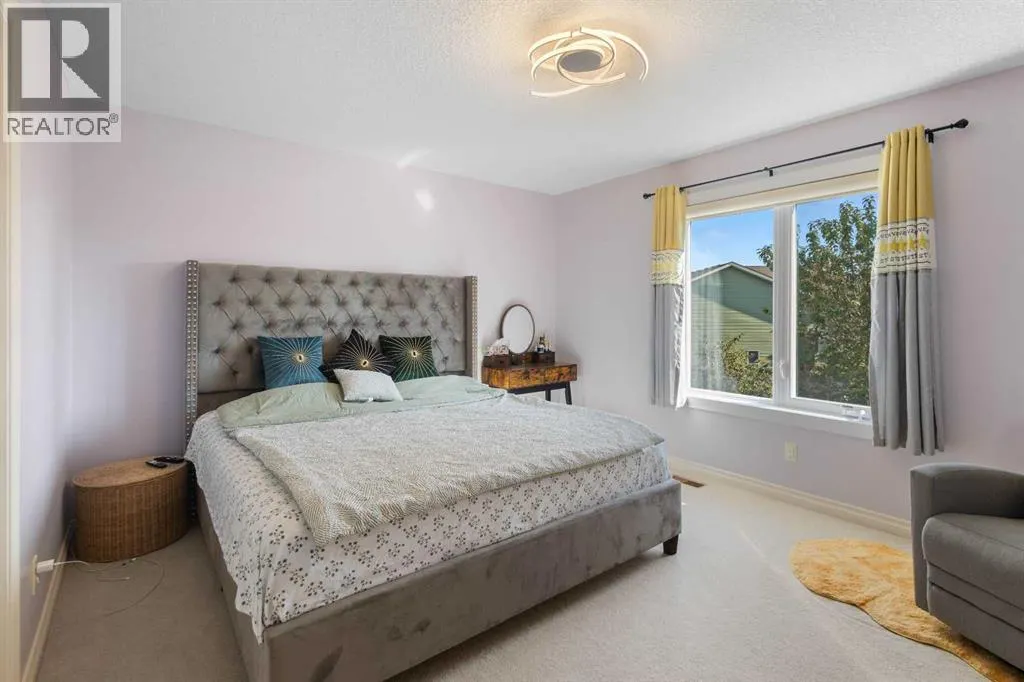 36 Aspen Hills Close SW