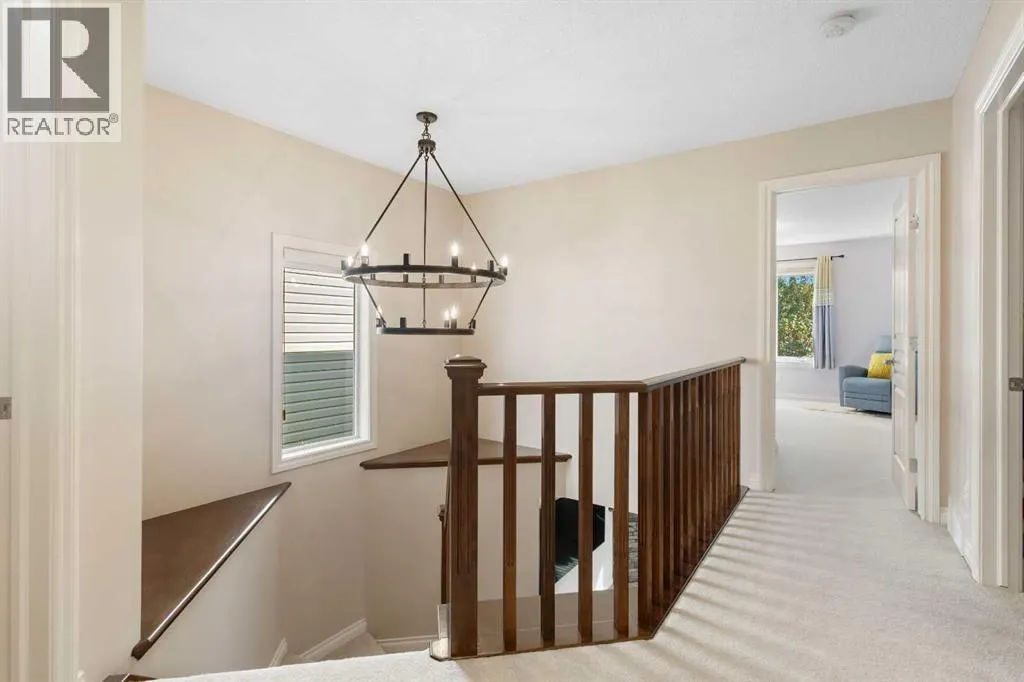 36 Aspen Hills Close SW