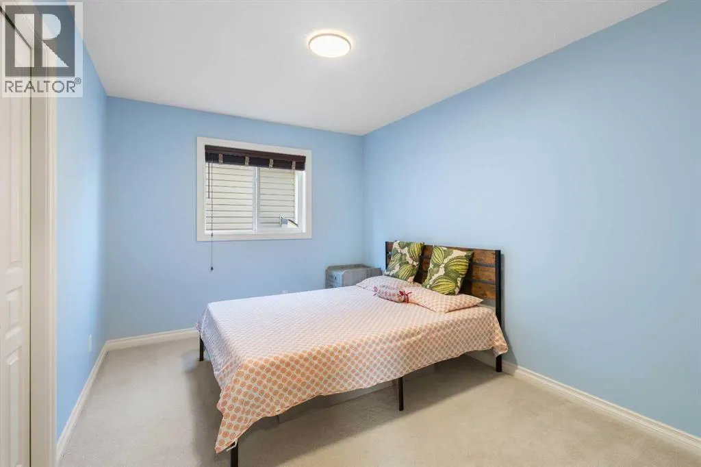 36 Aspen Hills Close SW