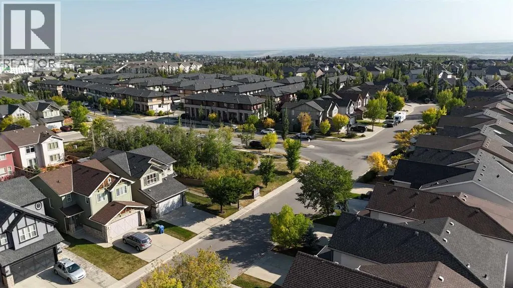 36 Aspen Hills Close SW