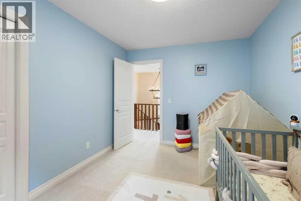 36 Aspen Hills Close SW
