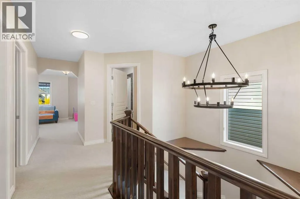 36 Aspen Hills Close SW