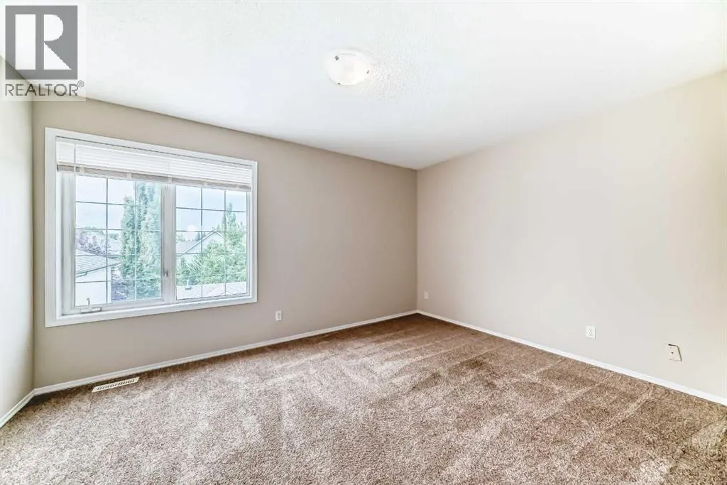 84 Inverness Square SE