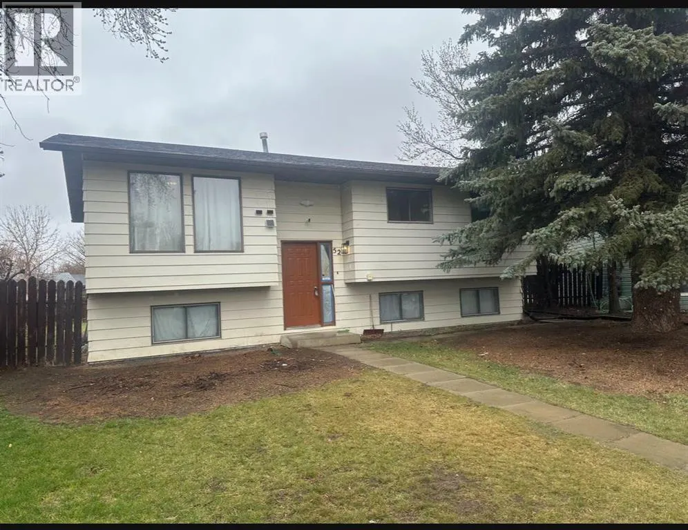 52 Wildrose Crescent W