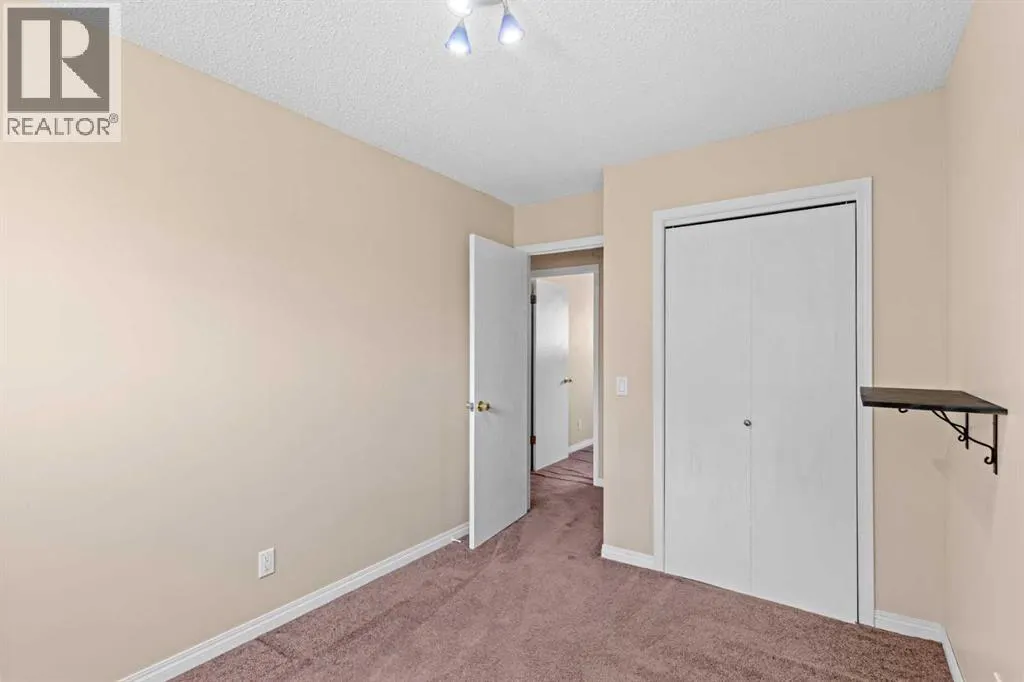 212 Queen Anne Road SE