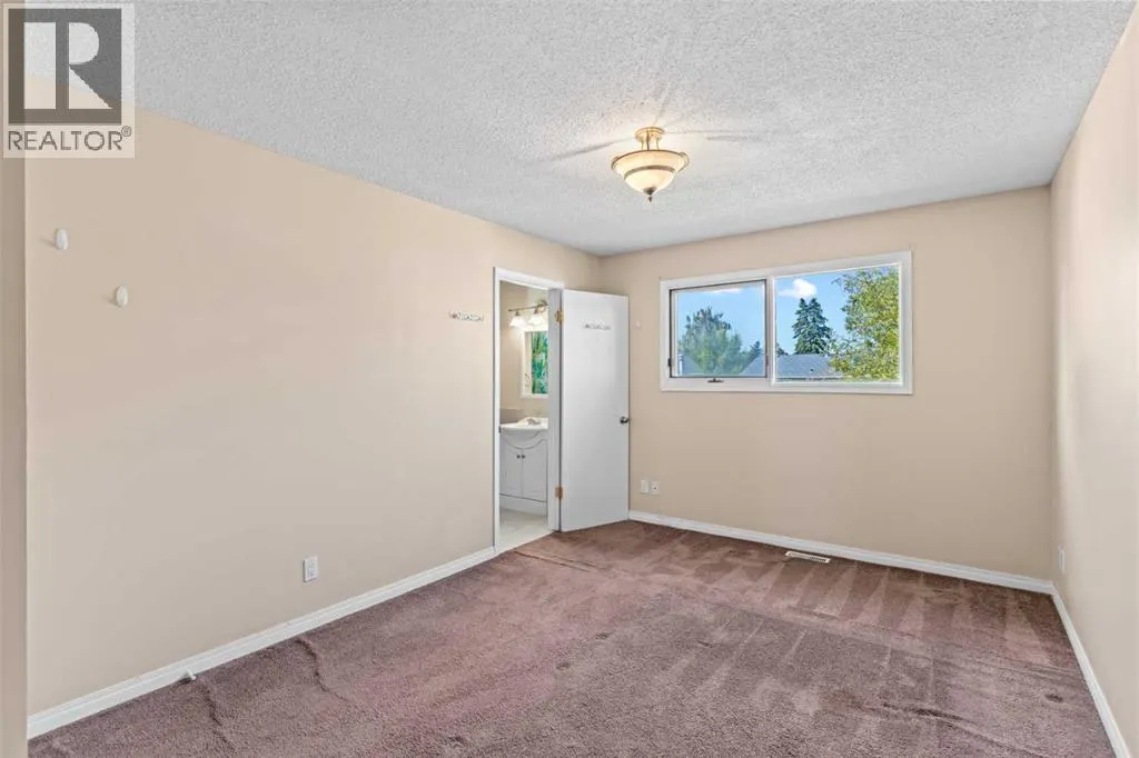 212 Queen Anne Road SE