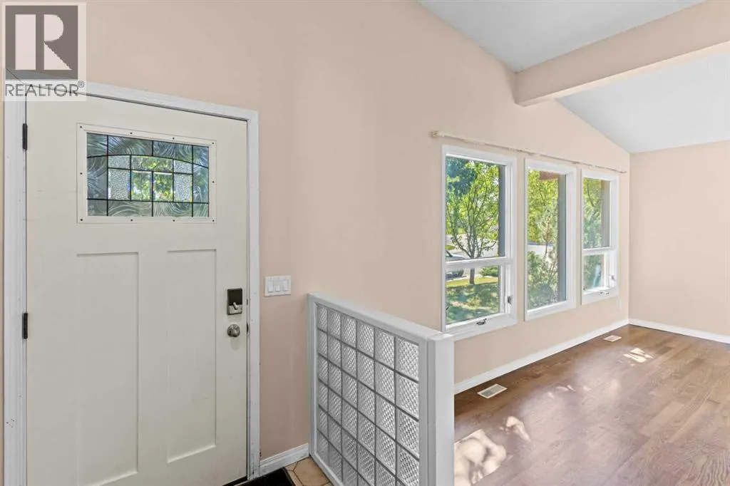212 Queen Anne Road SE