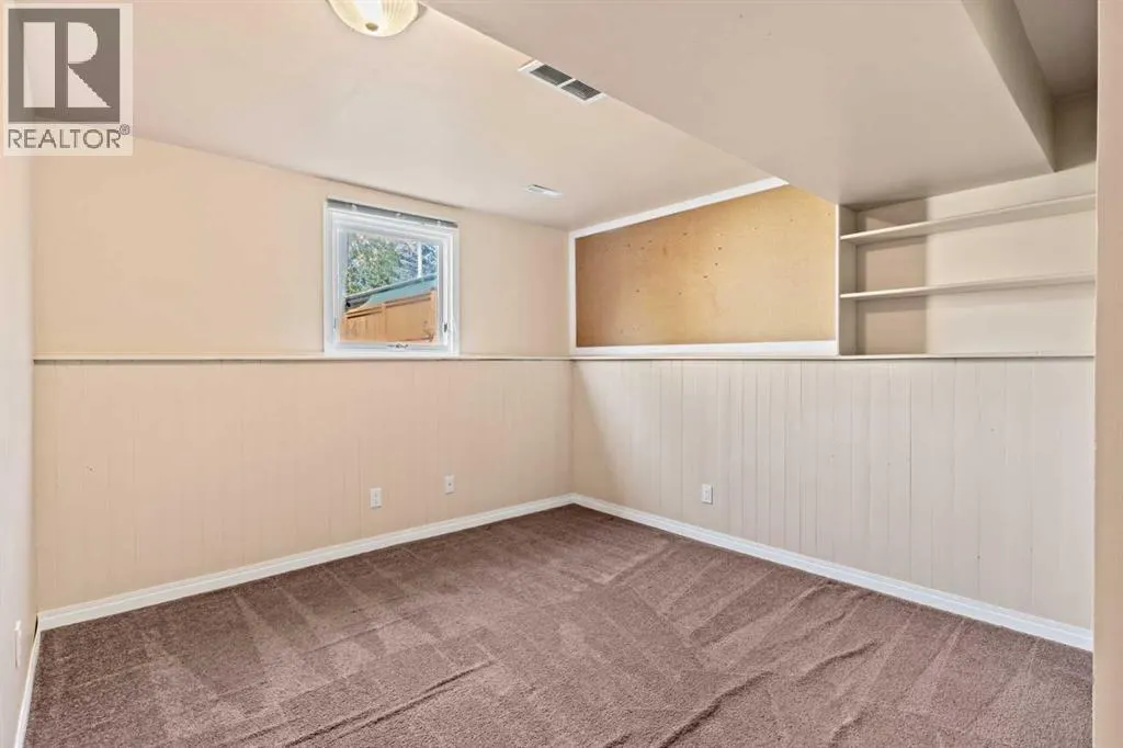 212 Queen Anne Road SE