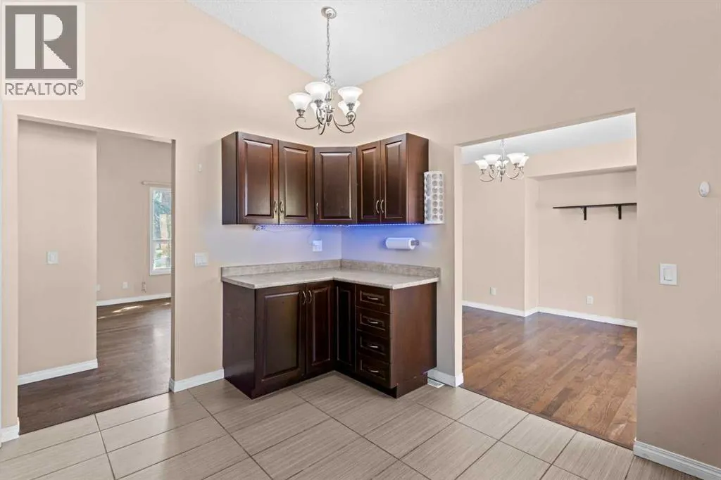212 Queen Anne Road SE