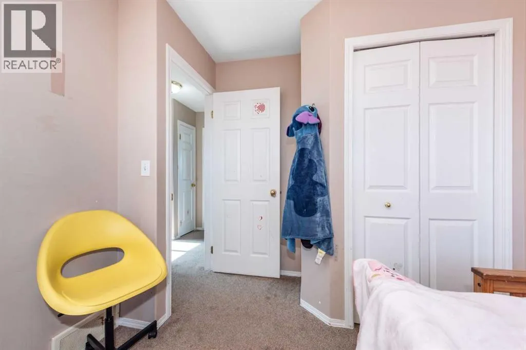 10 Tarawood Lane NE