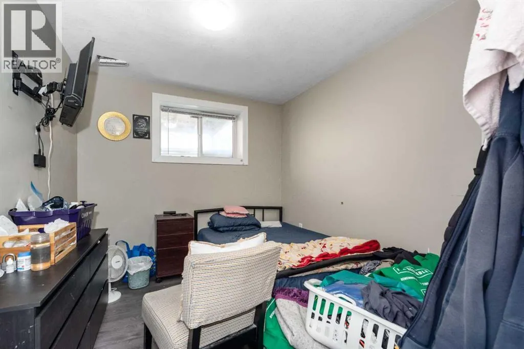 10 Tarawood Lane NE