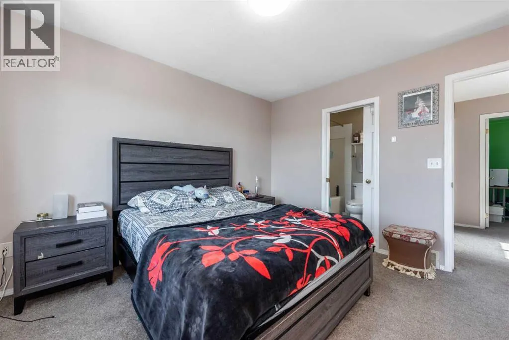 10 Tarawood Lane NE