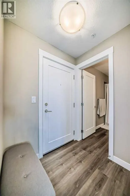 207, 40 Walgrove  SE