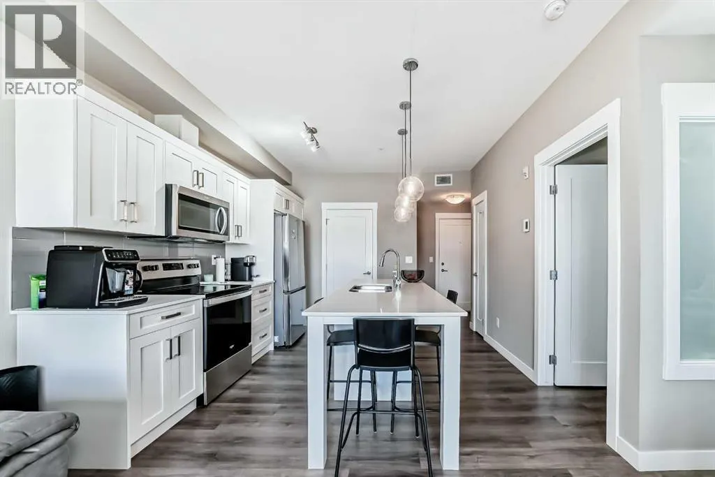 207, 40 Walgrove  SE