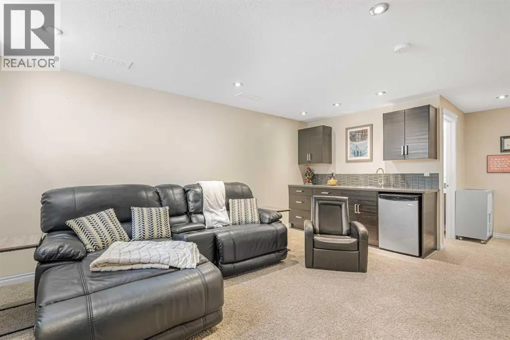 237 Kincora Glen Rise NW
