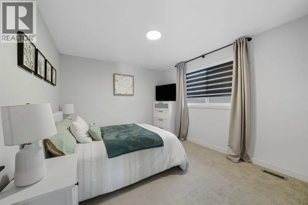 42 Longmire Close