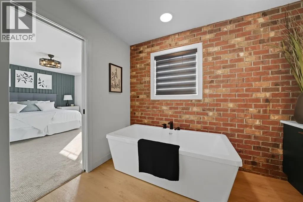 42 Longmire Close