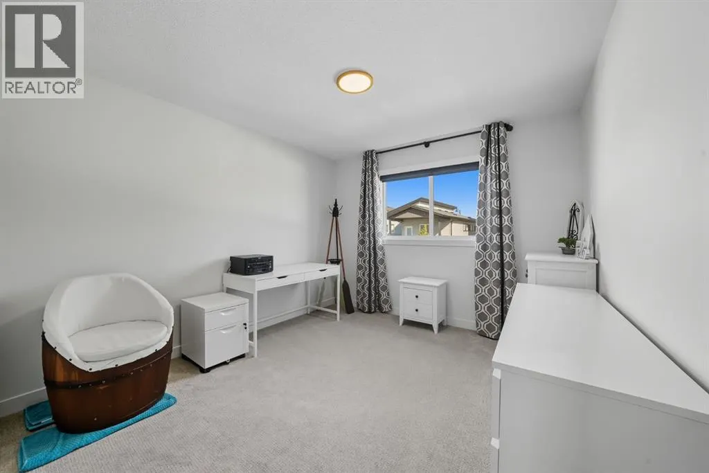 42 Longmire Close