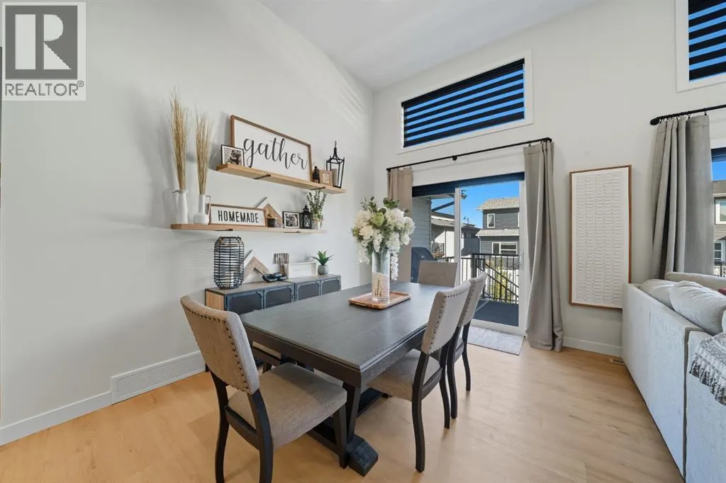 42 Longmire Close