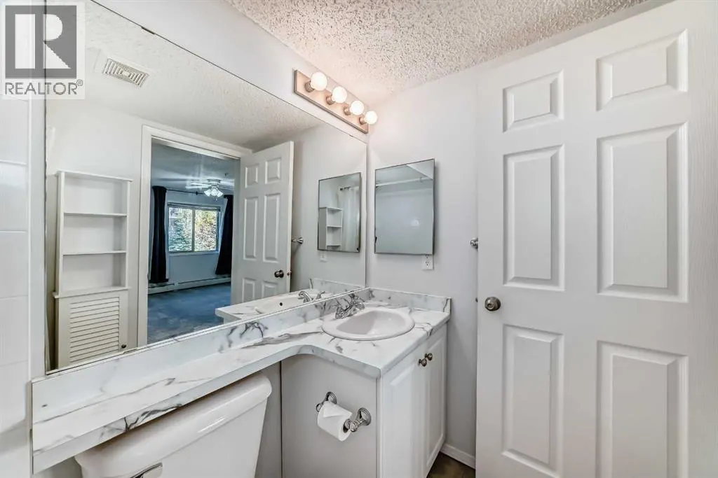 2238, 8 Bridlecrest Drive SW