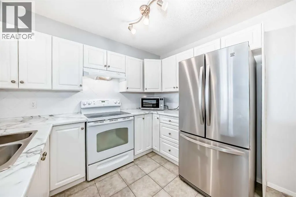 2238, 8 Bridlecrest Drive SW