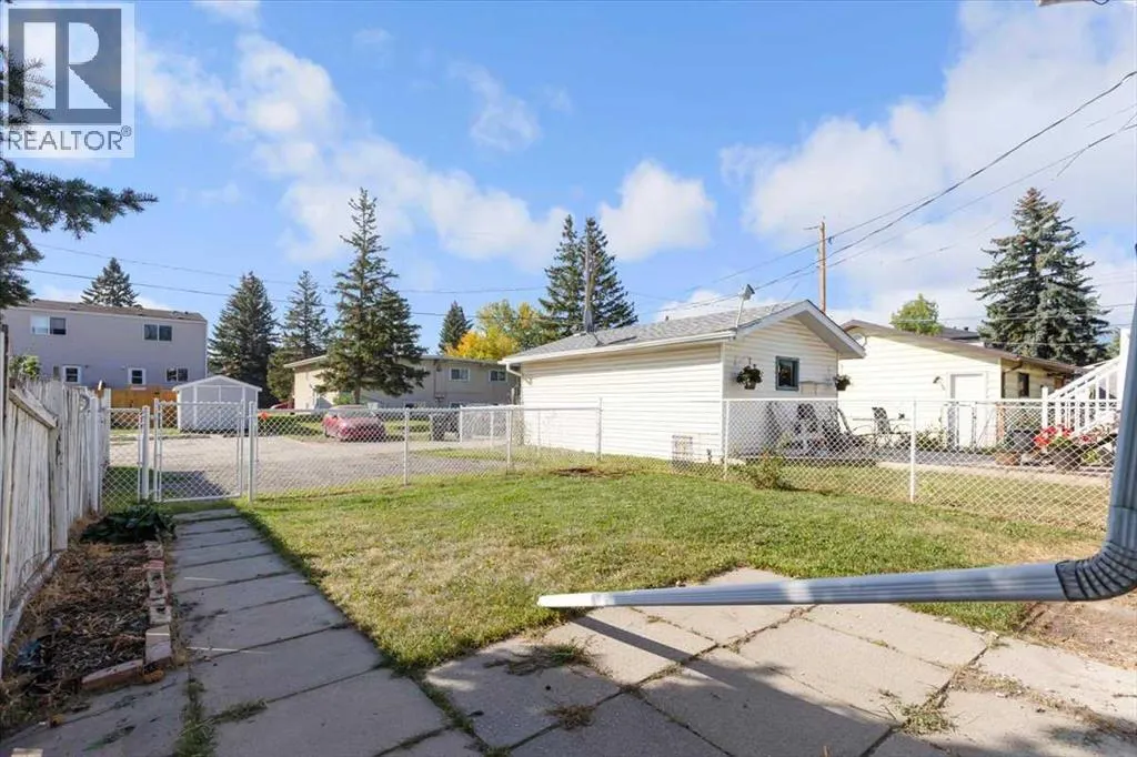 123 7 Avenue SW