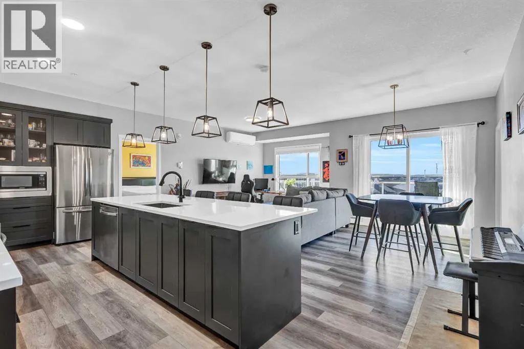 305, 100 Harvest Hills Place NE