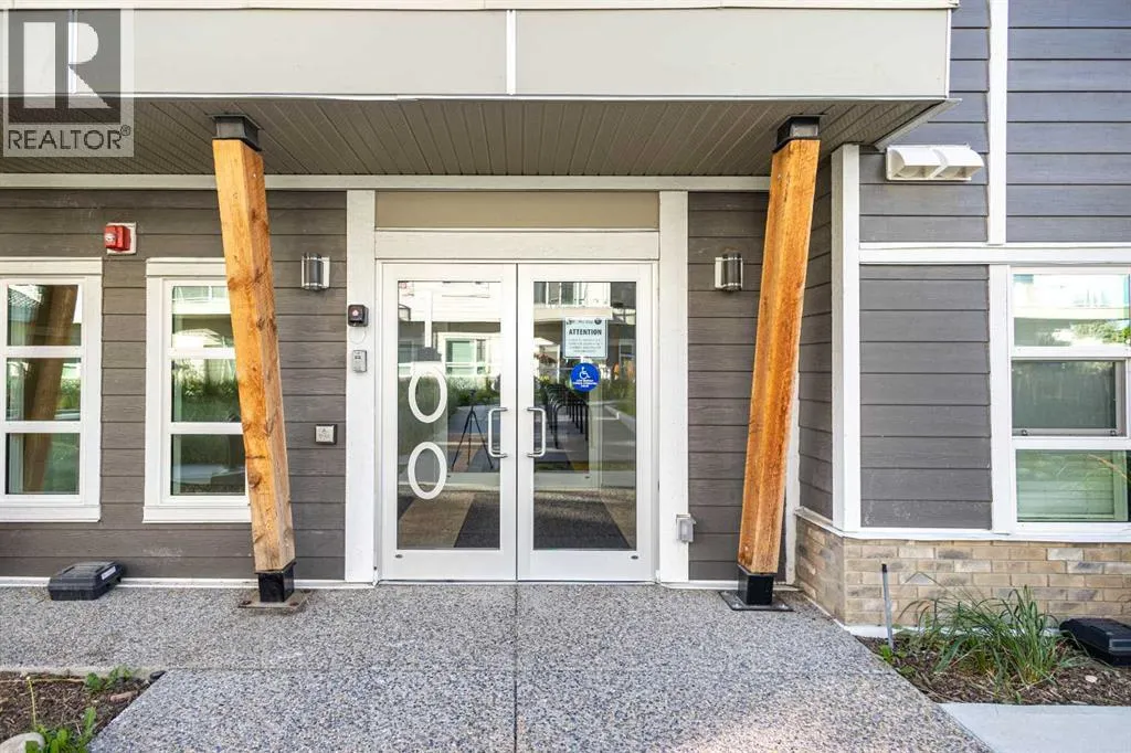 305, 100 Harvest Hills Place NE