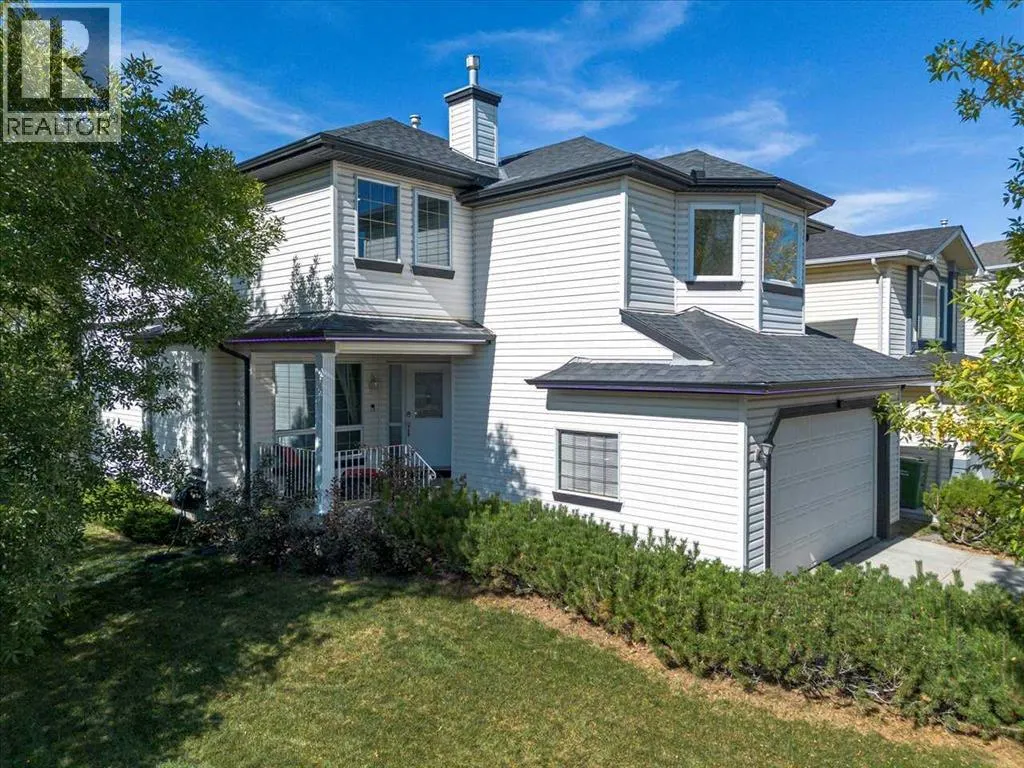 10 Douglas Glen Crescent SE