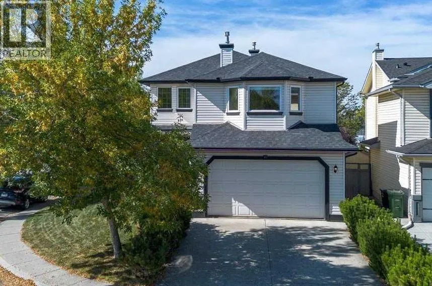 10 Douglas Glen Crescent SE