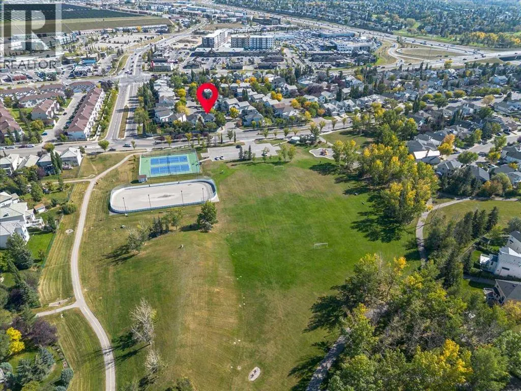 10 Douglas Glen Crescent SE