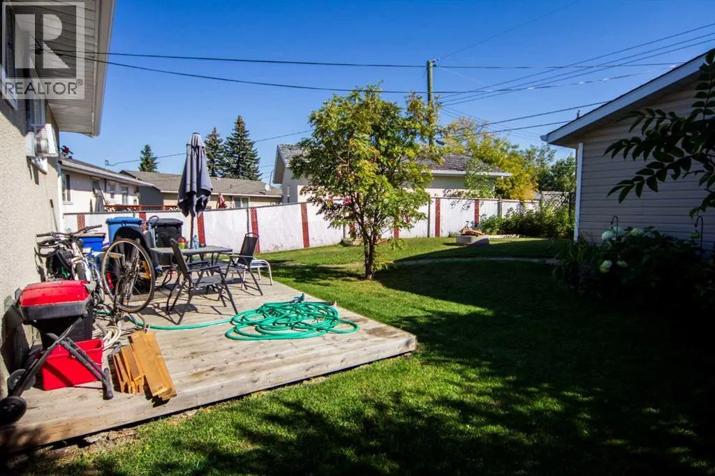 1251 Penedo Crescent SE