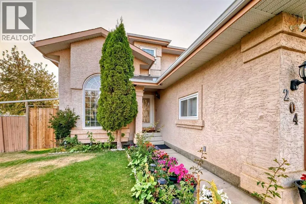 204 Coral Keys Green NE