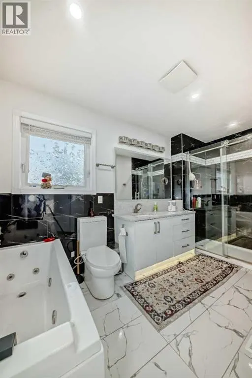 204 Coral Keys Green NE