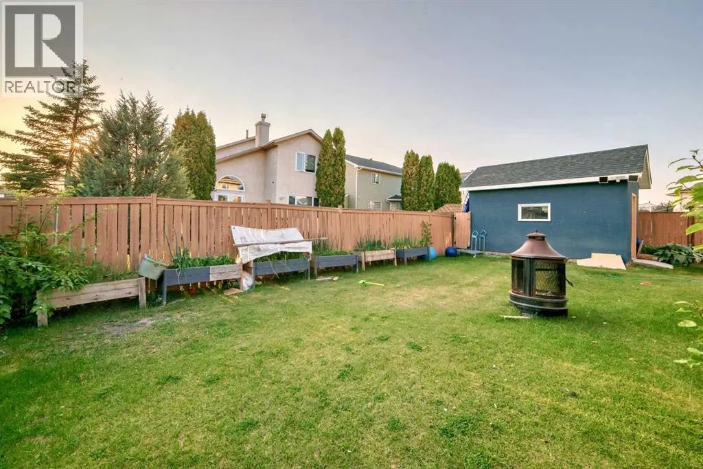204 Coral Keys Green NE