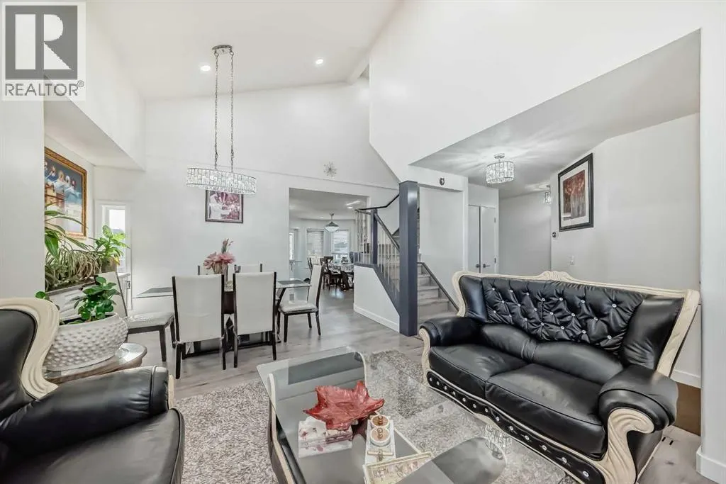 204 Coral Keys Green NE