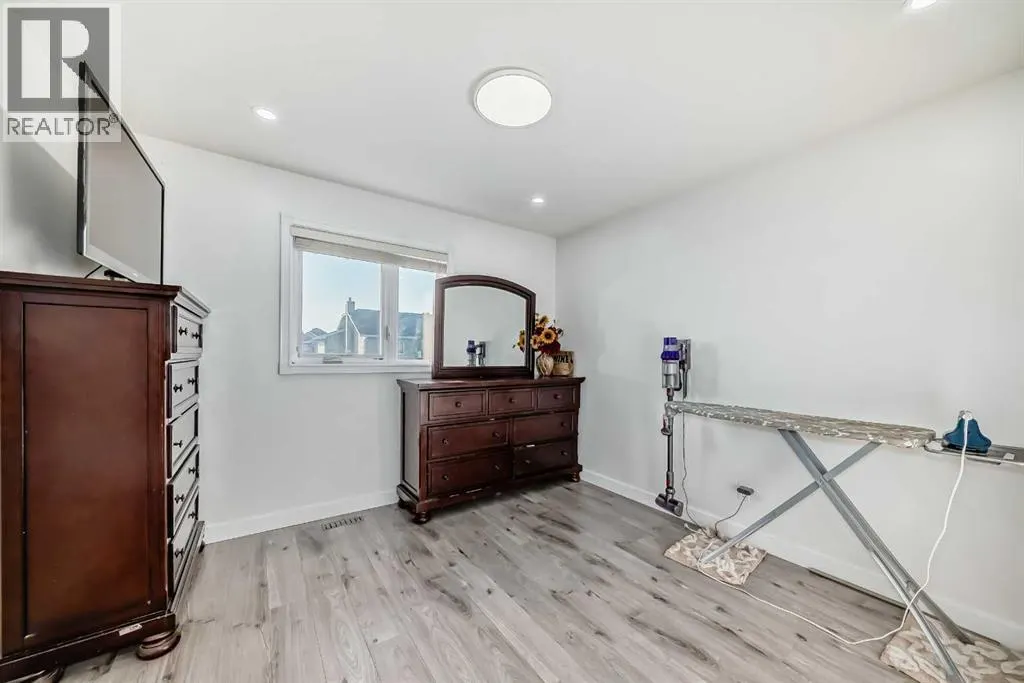 204 Coral Keys Green NE