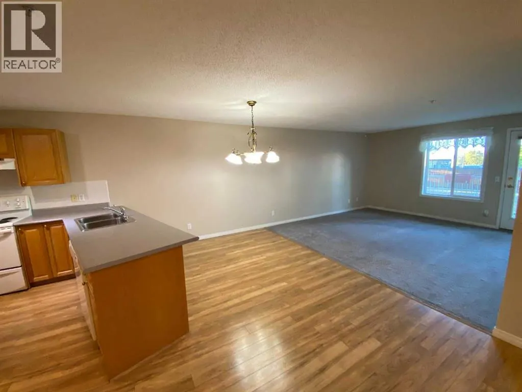103, 680 Cassils Road W