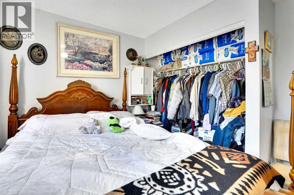 203, 21 Dover Point SE