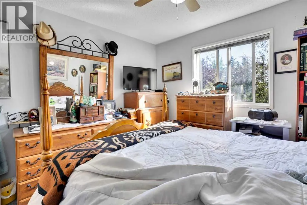 203, 21 Dover Point SE