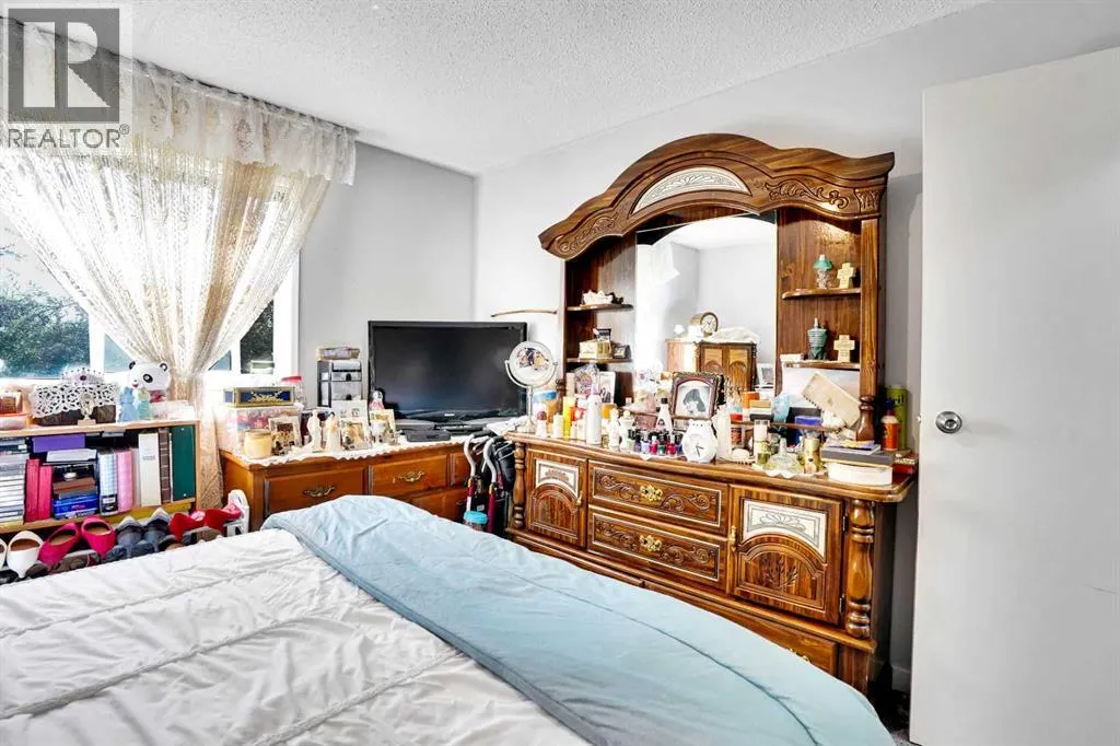 203, 21 Dover Point SE