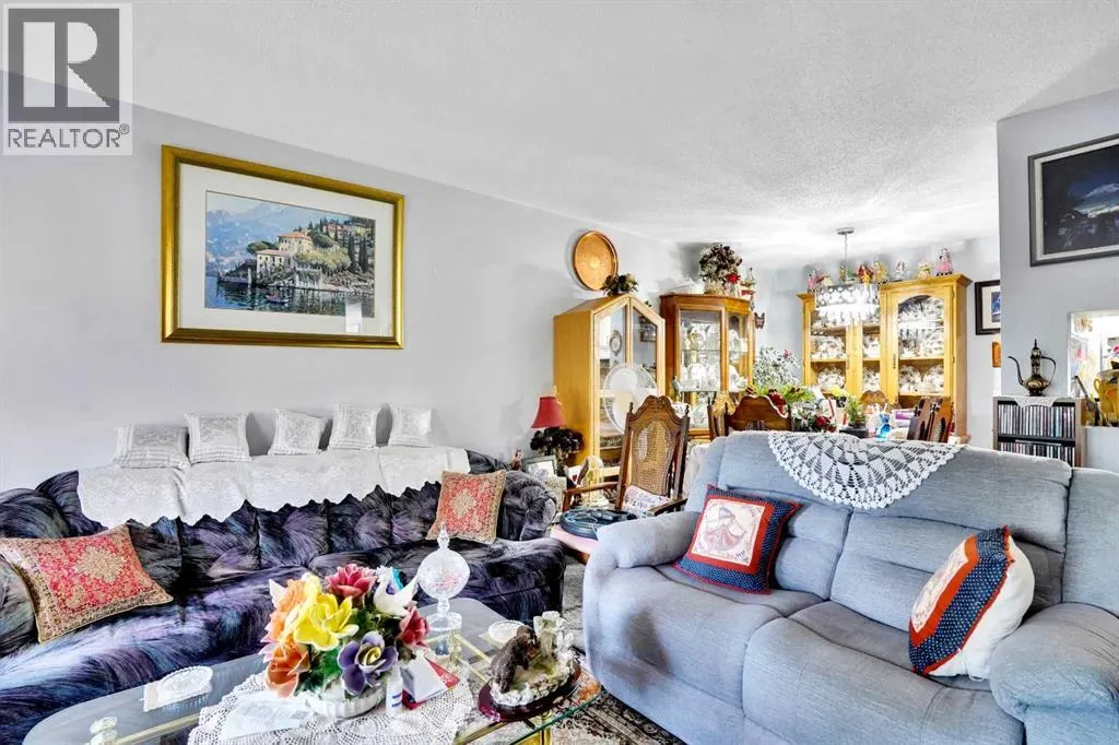203, 21 Dover Point SE